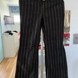 Alice+Olivia Wool Blend Wide Leg Black Low Rise Flare Pants, Gold Stripes Size 2